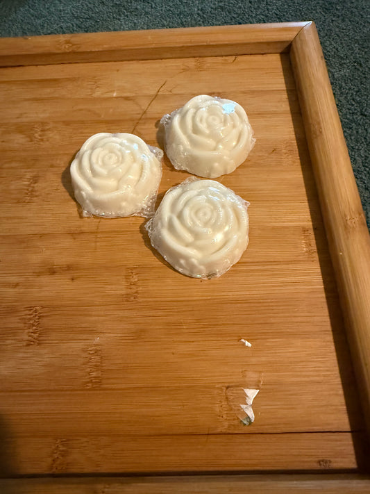Vanilla coconut rose